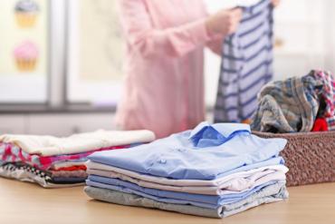 Mẹo nhỏ giữ quần áo luôn thơm mát trong mùa mưa