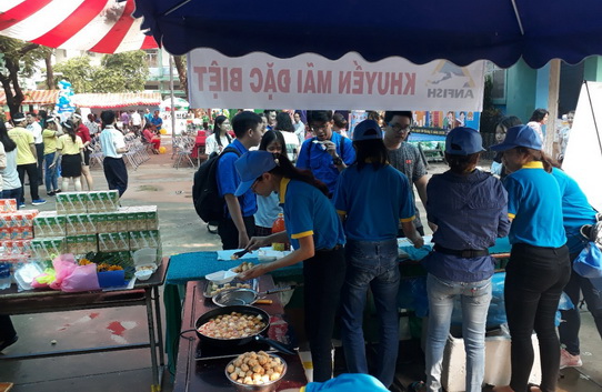 hoi-cho-quan-tan-phu